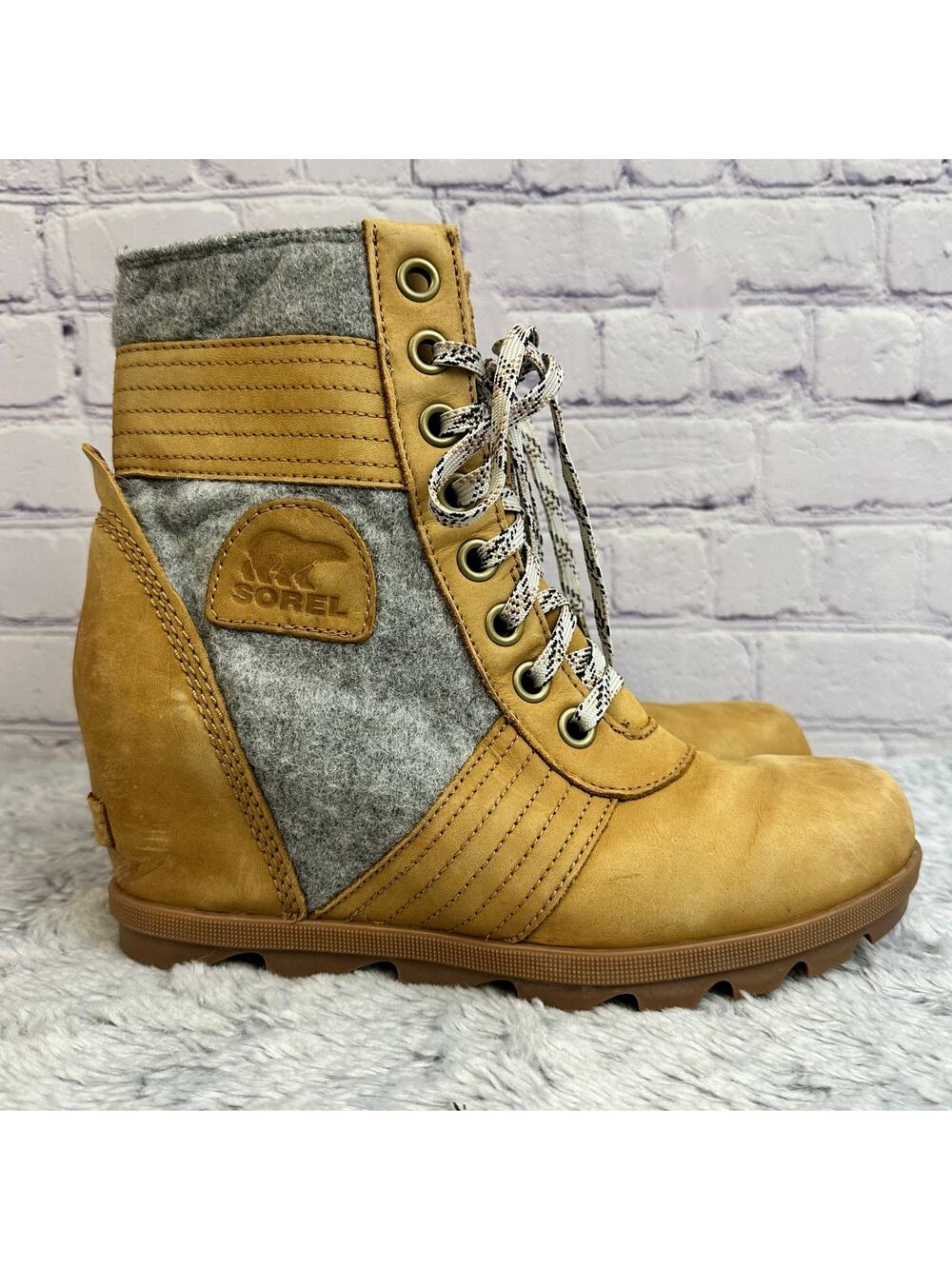 Sorel Lexie Wedge Waterproof Ankle Boots Camel Brown Gray Felt Women's 9.5